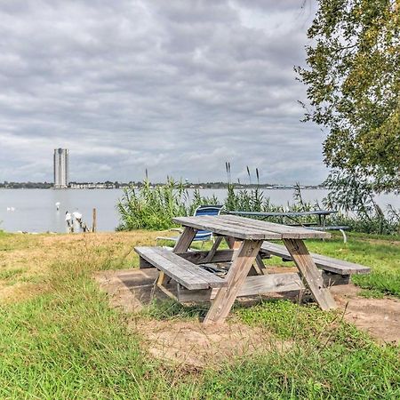 Spacious Kemah Clear Lake Home With Porch And Fire Pit מראה חיצוני תמונה