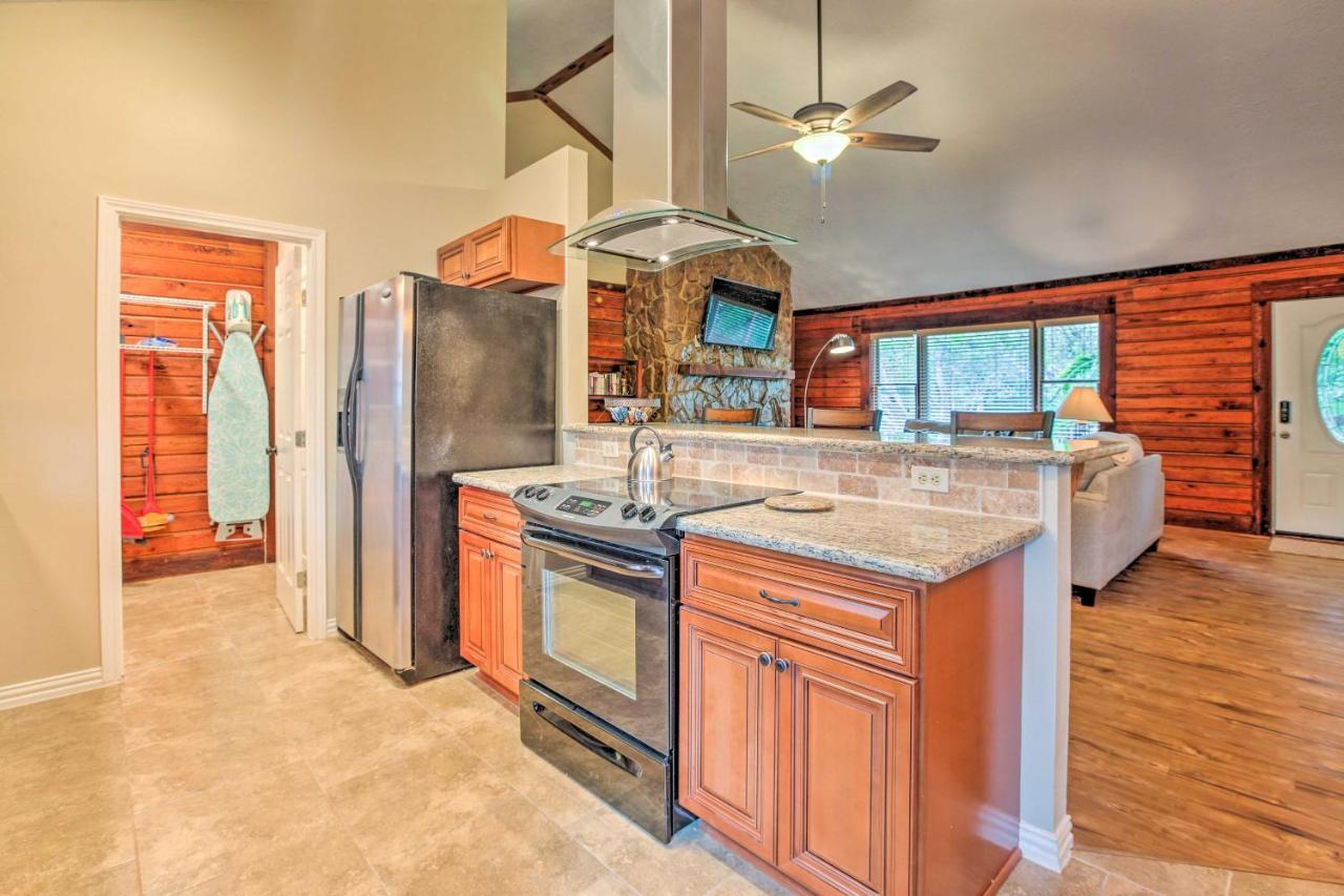 Spacious Kemah Clear Lake Home With Porch And Fire Pit מראה חיצוני תמונה
