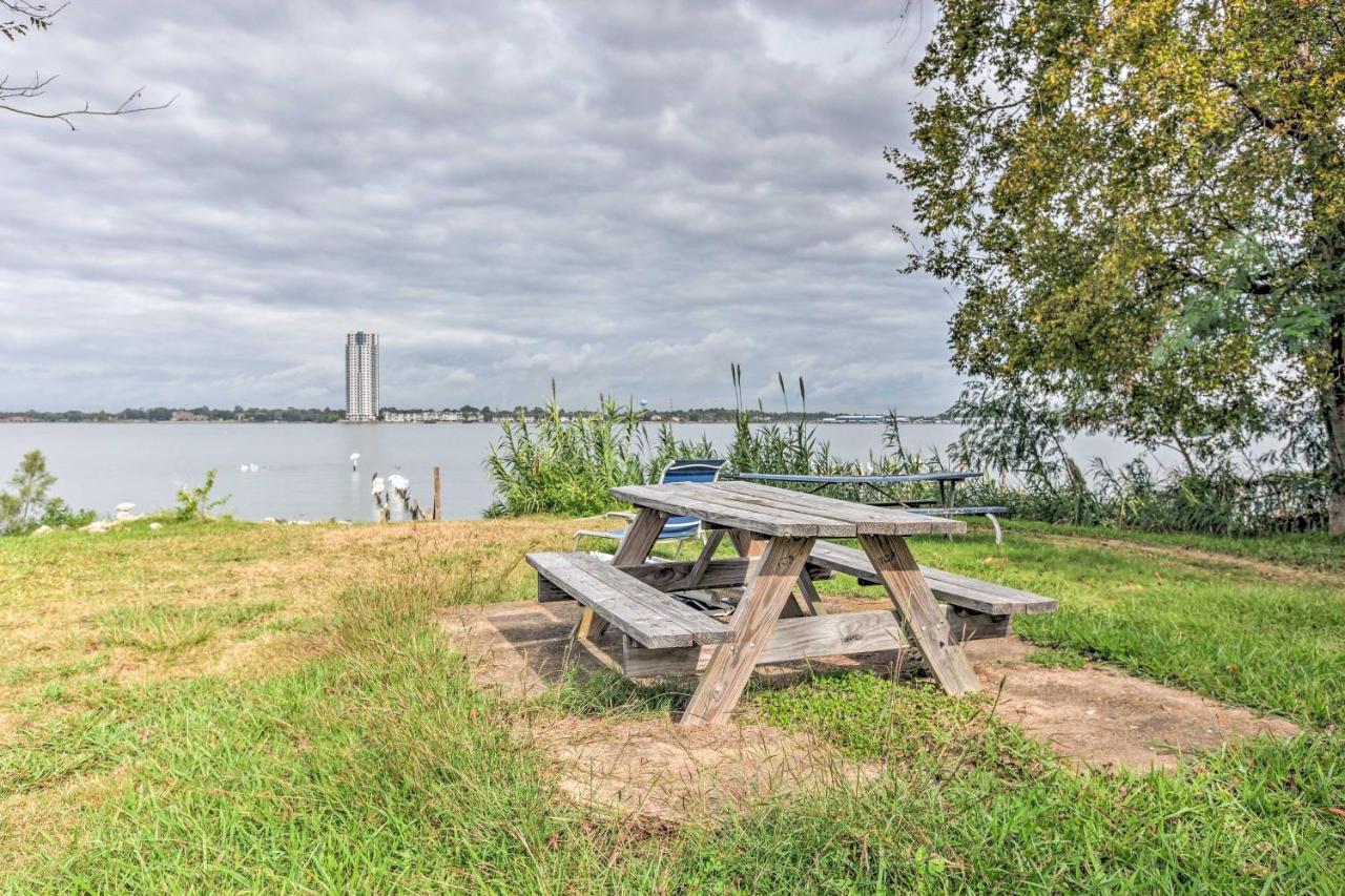 Spacious Kemah Clear Lake Home With Porch And Fire Pit מראה חיצוני תמונה